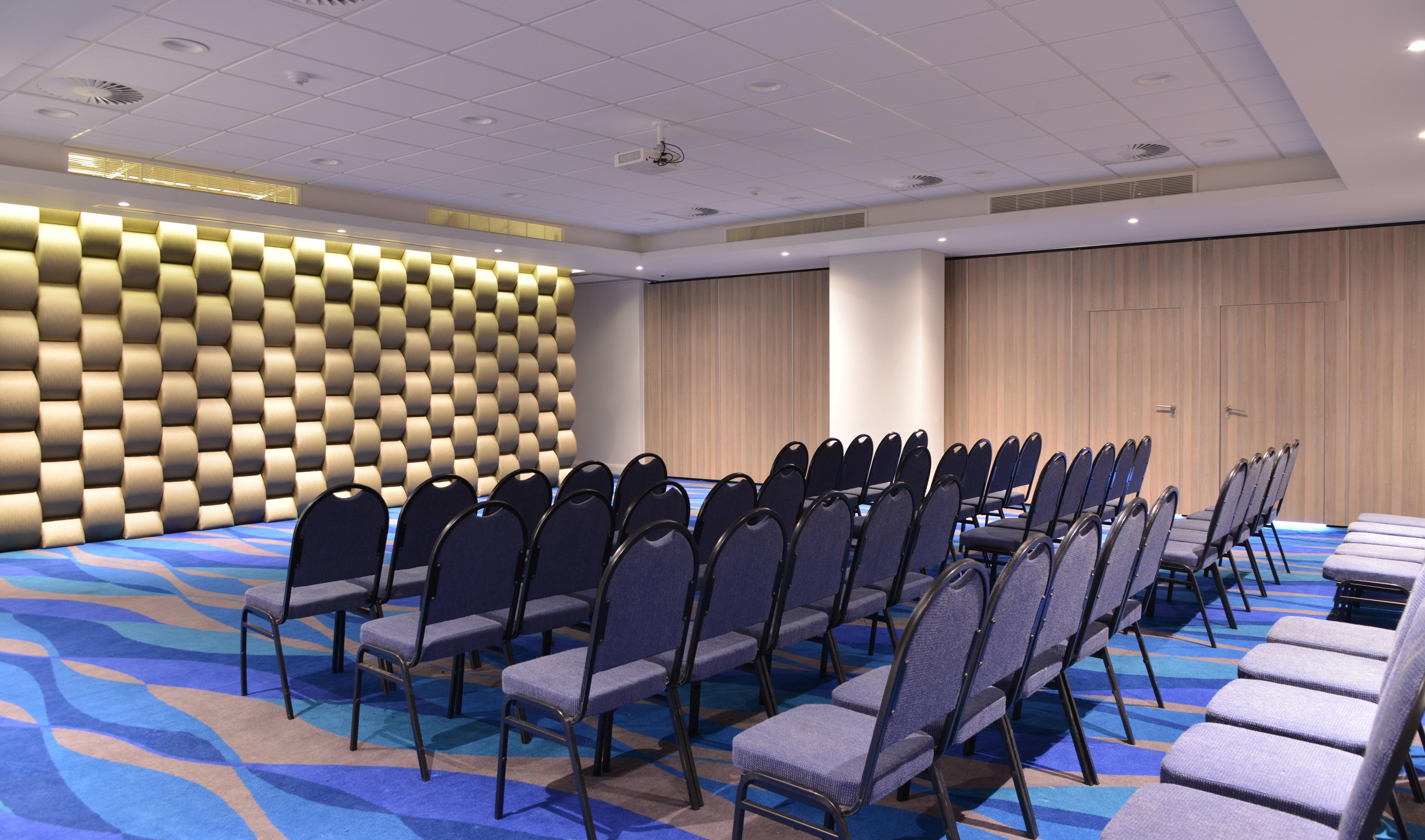 Radisson Collection Hotel, Waterfront 케이프타운 외부 사진 A meeting room at the hotel