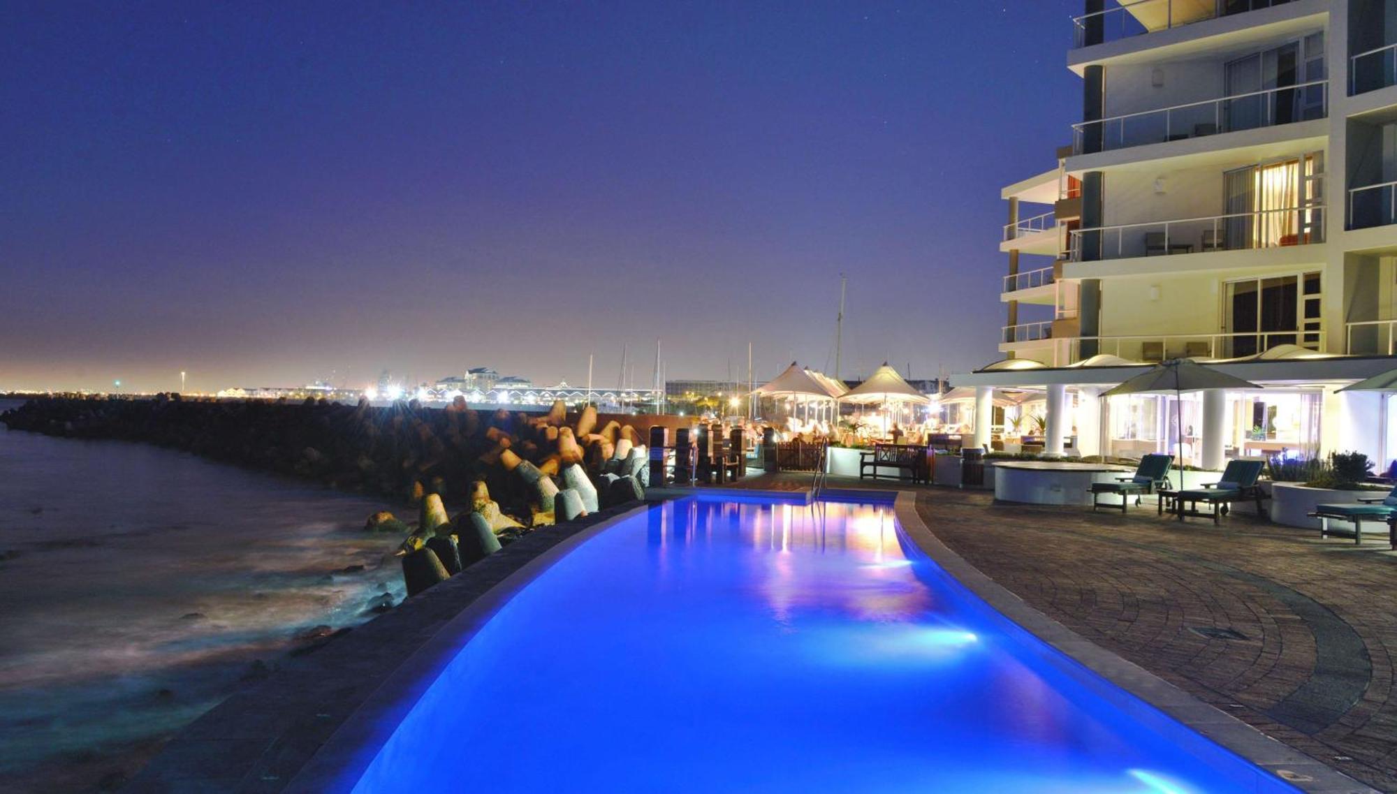 Radisson Collection Hotel, Waterfront 케이프타운 외부 사진 The pool at the W South Beach