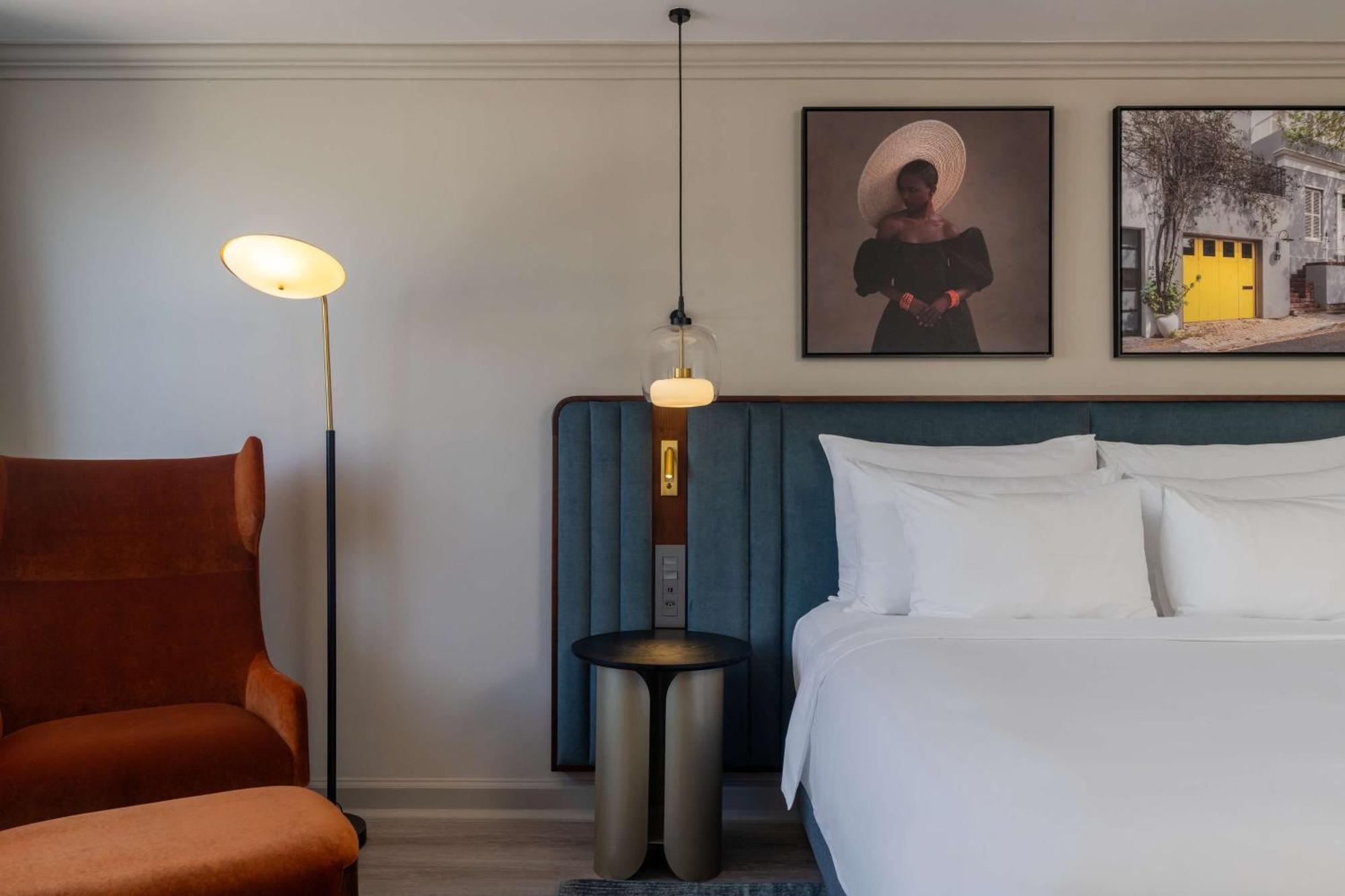 Radisson Collection Hotel, Waterfront 케이프타운 외부 사진 A room at the hotel