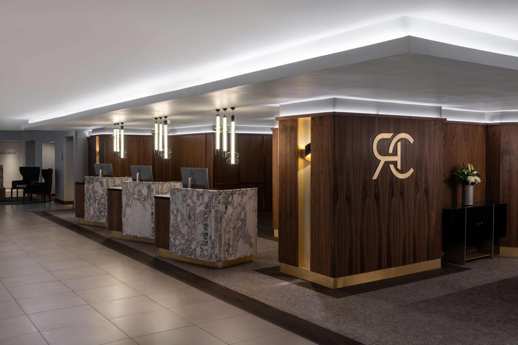 Radisson Collection Hotel, Waterfront 케이프타운 외부 사진 Reception at the St Pancras Renaissance Hotel
